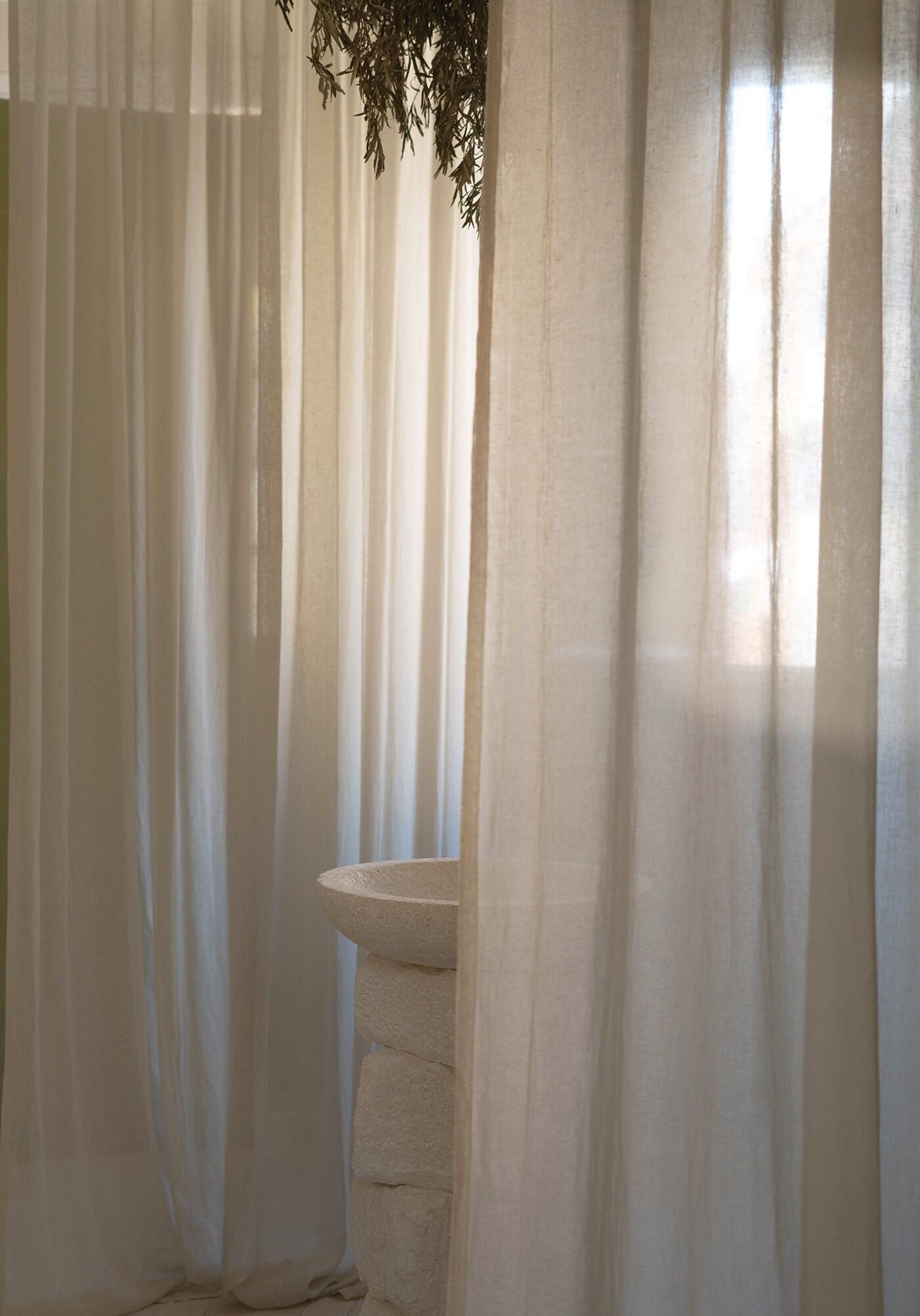 lucas-calloch-DdIWayzXaQU-unsplash